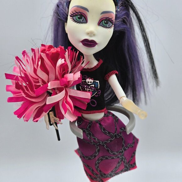 Monster High Ghoul Spirit Spectra Vondergeist Doll Mattel 2010 Read - Picture 4 of 16